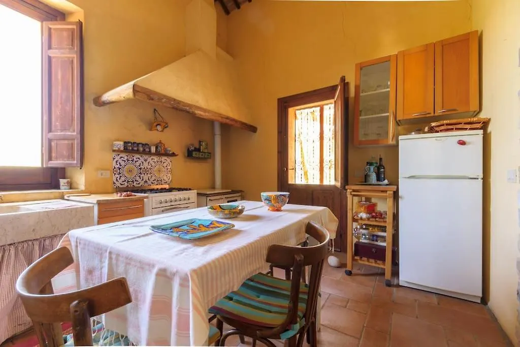 Chalet Casa Adriana Affascinante Casa In Pietra Villa Buseto Palizzolo